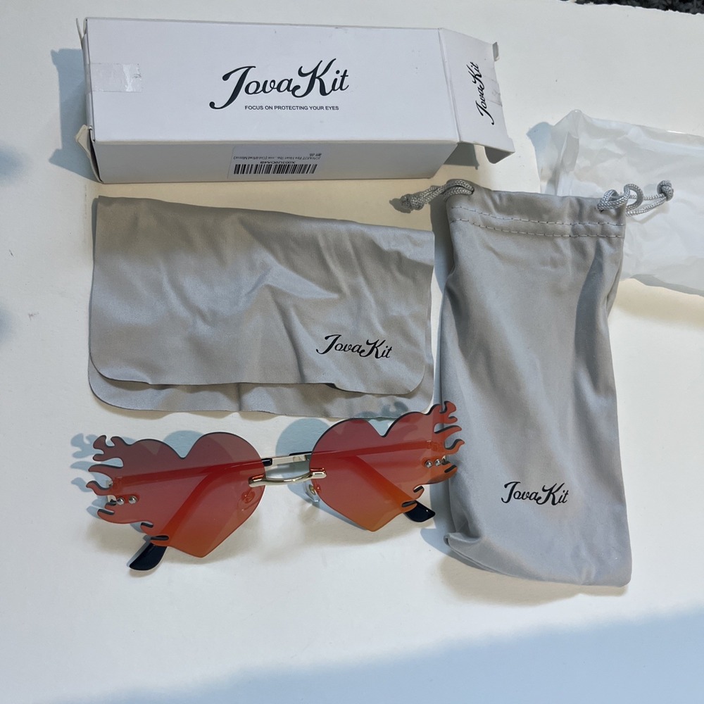 Jova Kit Flaming/ Fire Heart, Sunglasses,‎ Gold/red Mirrored Lense